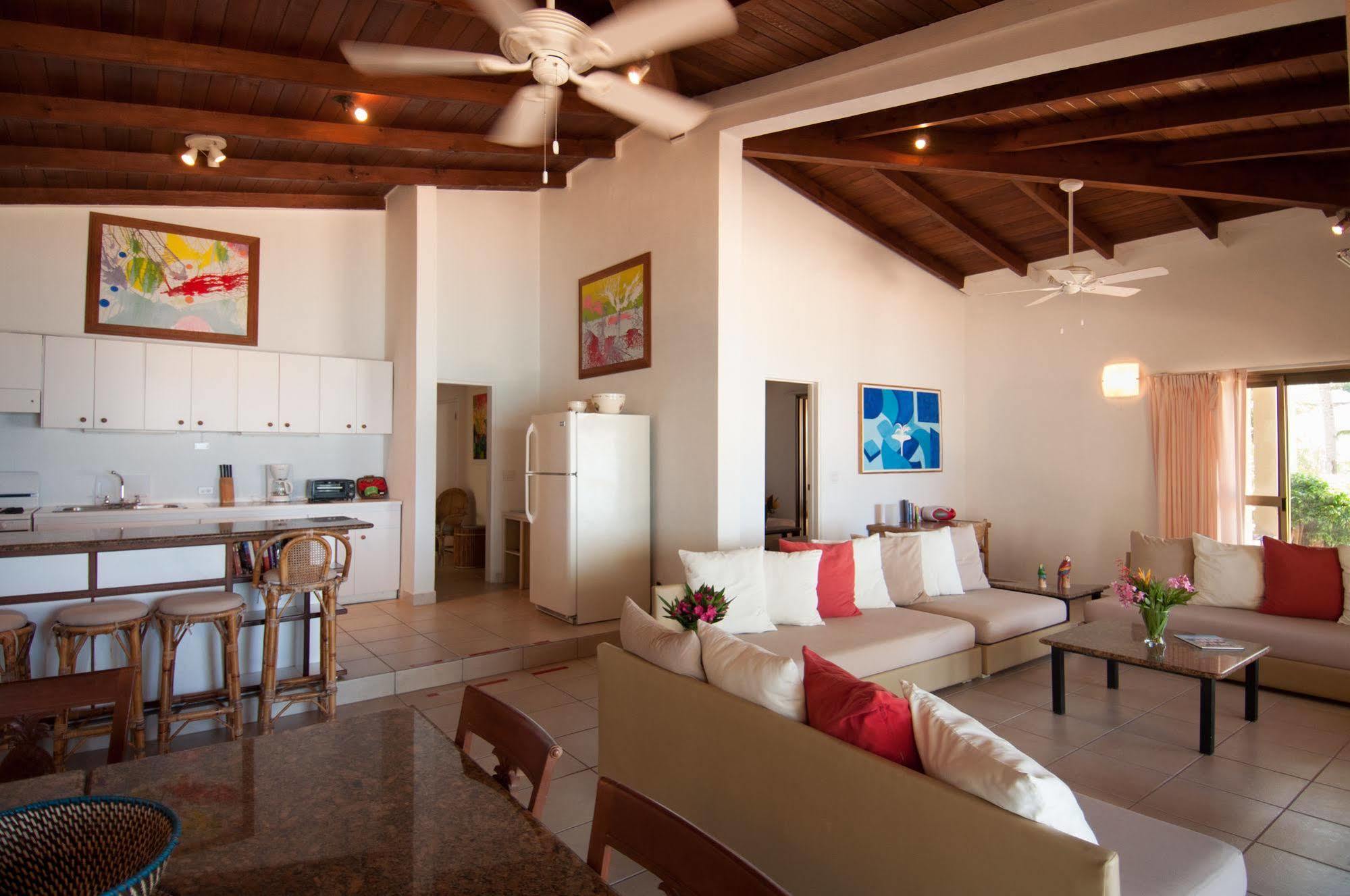 Mango Bay Resort Spanish Town Bagian luar foto