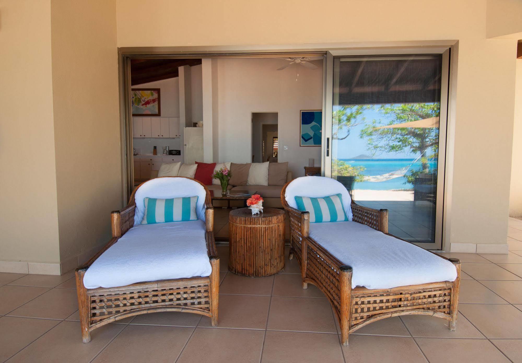 Mango Bay Resort Spanish Town Bagian luar foto